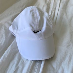 Nike Featherlight Dri-Fit Hat